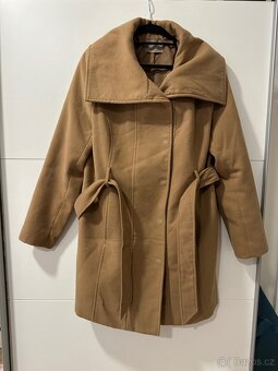 Kabát s páskem na cvoky vel. 42 - 2