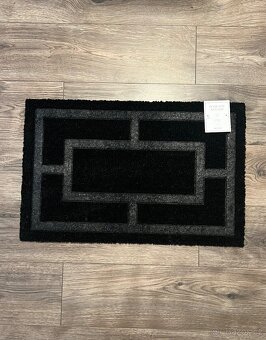 Nová rohožka H&M - 2