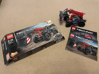 LEGO Technic 42061 Nakladač - 2