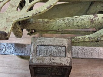 kuchyňská váha - 2