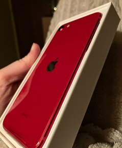 PRODÁNO - iPhone SE 2022 (SE3) - 256gb, RED (červený) - 2