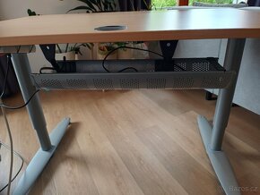 Psací stůl / stůl pod PC - 2