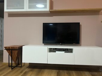 TV sestava s dvířky IKEA/BESTA - 2
