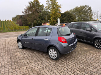 benzínový Renault Clio 1.6   65000km  jeden majitel - 2