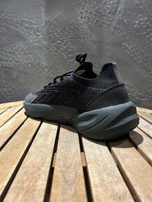 Adidas OZELIA KNT - 2