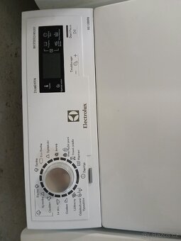 Pračka Elektrolux 6kg 1300ot - 2