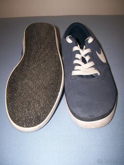 Sportovní obuv pánská NIKE SB - č. 41 - 2