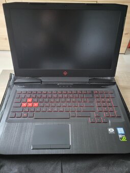 HP Omen 15 Herní Notebook - 2