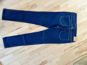 Dámské Rifle HM skinny low waist vel. 31/32 - 2
