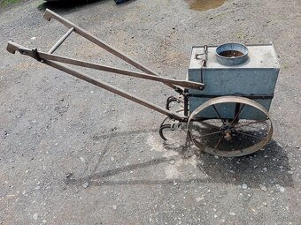 Podmitaci stroj - 2