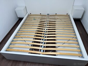 Prodám manželskou postel MALM - 189x200cm - 2
