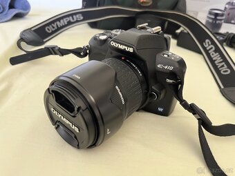 Olympus E-410 s dvěma objektivy a příslušenstvím - 2