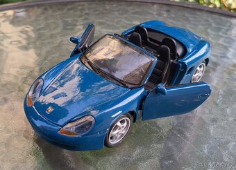 Porsche Boxster Maisto 1/24 - 2