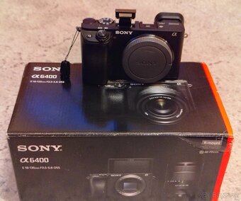 Bezzrcadlovka Sony A6400 s příslušenstvím - 2
