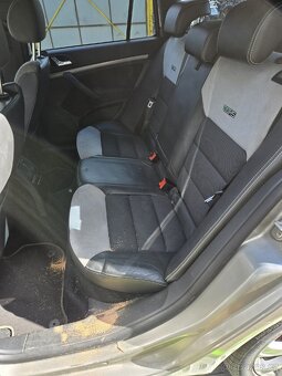 ŠKODA OCTAVIA 2 RS INTERIER SEDACKY - 2