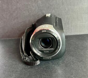 Videokamera Sony HDR-PJ240 s projektorem - 2