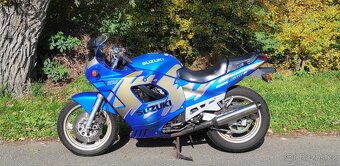 Suzuki GSX 600 F 25kW v TP - 2
