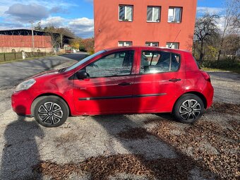 Renault Clio r.v. 2009, Nové STK - 2