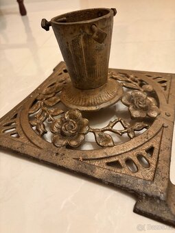 Starožitný stojan na vánoční stromek - 2