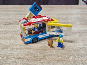Lego City 60253 - Zmrzlinový vůz - 2