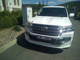 TOYOTA LANDCRUISER 200 V8 DIESEL Model 2021 R. V. 1O/2020 - 2