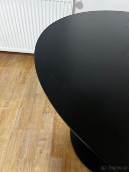 Kulatý jídelní stůl RINGSTED - 2