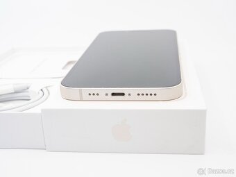 iPhone 13 128 GB bílý - 2