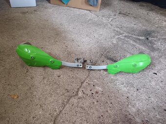 Chrániče páček(blastry) - 2