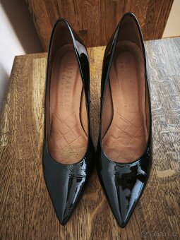 Dámske lodičky Hispanitas, veľkosť 39,5. - 2