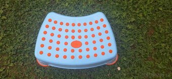 Plastový stupínek - 2