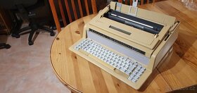Elektrický psací stroj FACIT 9411 PROFESSIONAL - 2