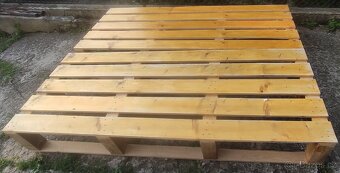 Postel z palet - 2