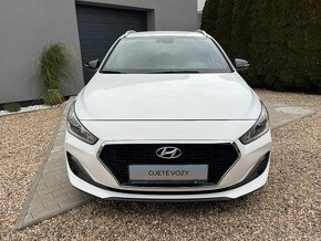 Hyundai i30 Combi 1.4 T-GDI 103KW EDICE GO, Servisní kniha. - 2