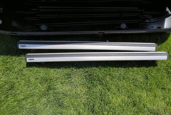 Příčníky včetně patek Thule Evo WingBar 127 - 2