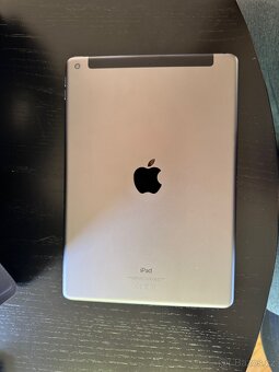 iPad šedý WiFi + Cellular 2021 256GB - 2