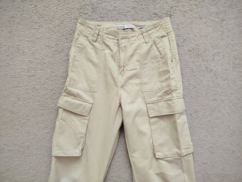 Kalhoty zn.Bershka vel.36 ( béžové ) - 2
