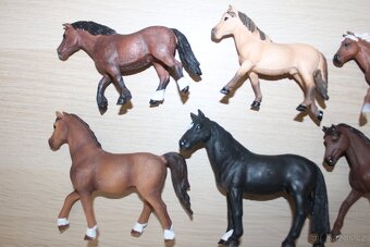 Figurky koní Schleich VI - 2
