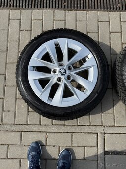 Alu kola Rotare Škoda Octavia 4 205/55/17 zimní - 2
