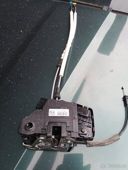 Hyundai Tuscon zámek dveří přední pravé - 2