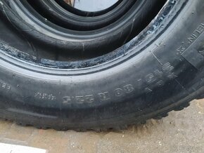 Prodám MICHELIN REMIX X WORKS XDY RMX 315/80 R 22.5 156/150K - 2