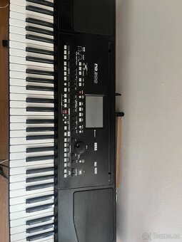 Prodám korg pa 300 - 2