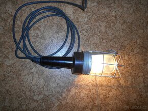 Stará, bakelitová, opravárenská lampa. 70. léta - 2