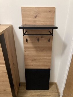 Šatníková skriňa + botník + panel na stenu - 2