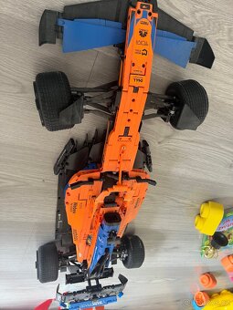 Lego formule 1 42141 McLaren - 2