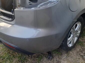 Zadní nárazník Mazda - 2