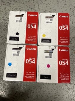Nová, neotevřená sada 4 barevných tonerových kazet Canon 054 - 2