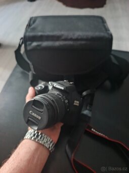 Canon EOS 2000D - 2