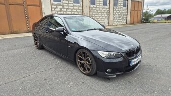 BMW 330i M Sportpaket Manuál E92 Xenon Nebouraný TOP stav - 2