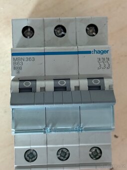 Modulový vypínač HAGER SBN363 3P 63A 400V - 2