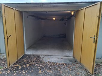 Řadová zděná garáž - 2